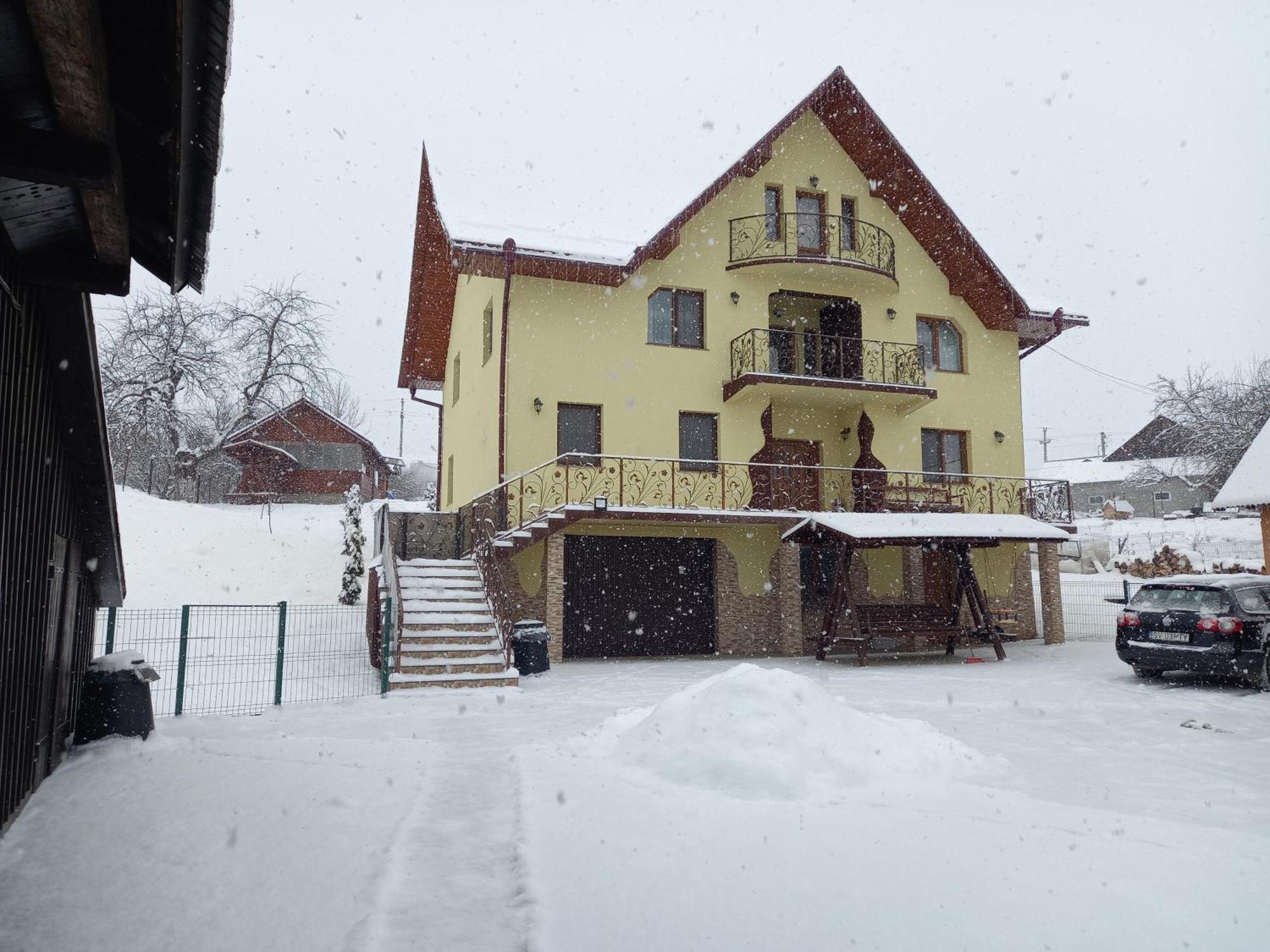 Casa Paty Villa Mînăstirea Humorului Ruang foto